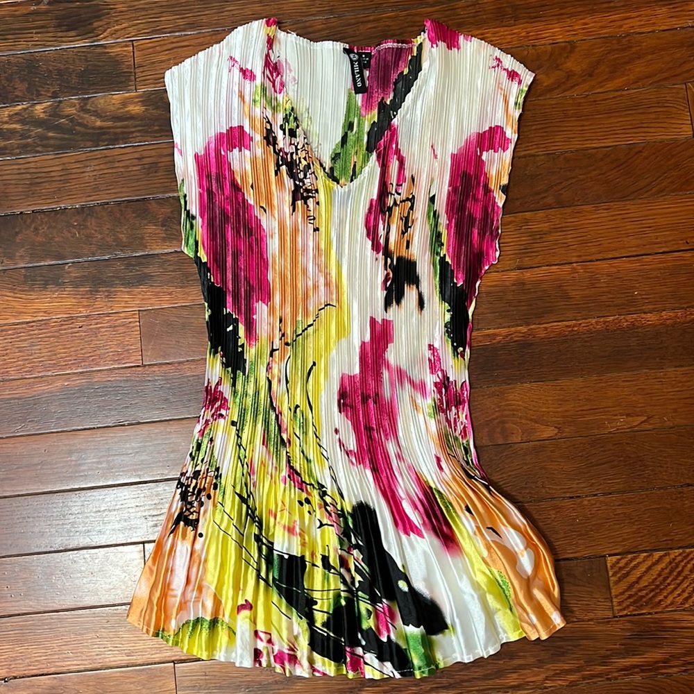 Milano Pleated Satin-feel Abstract Top